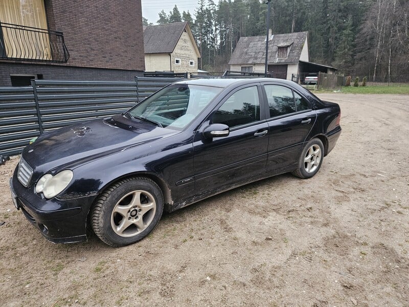 Photo 7 - Mercedes-Benz C 220 2004 y Sedan