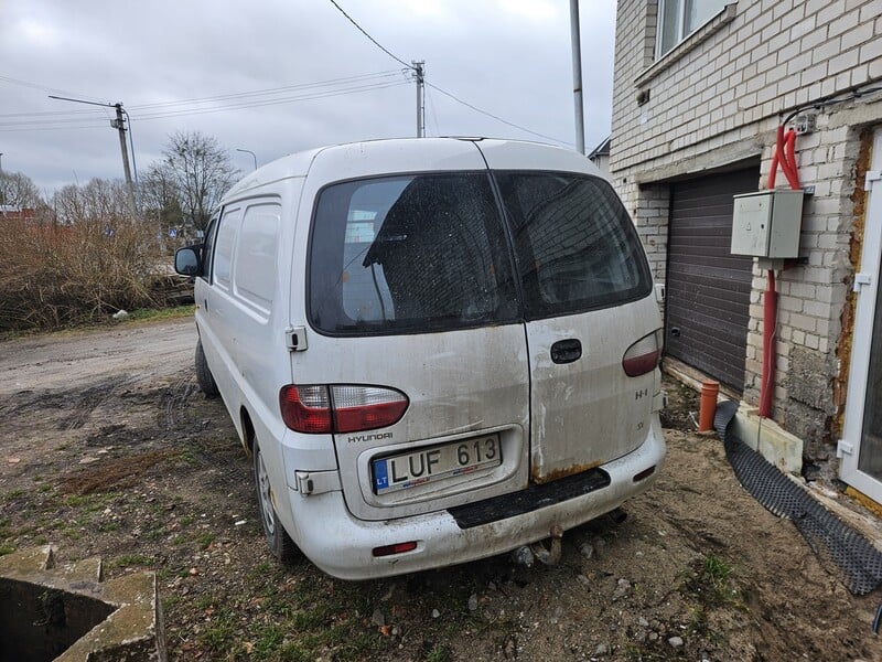 Фотография 3 - Hyundai H-1 2002 г Грузовой микроавтобус