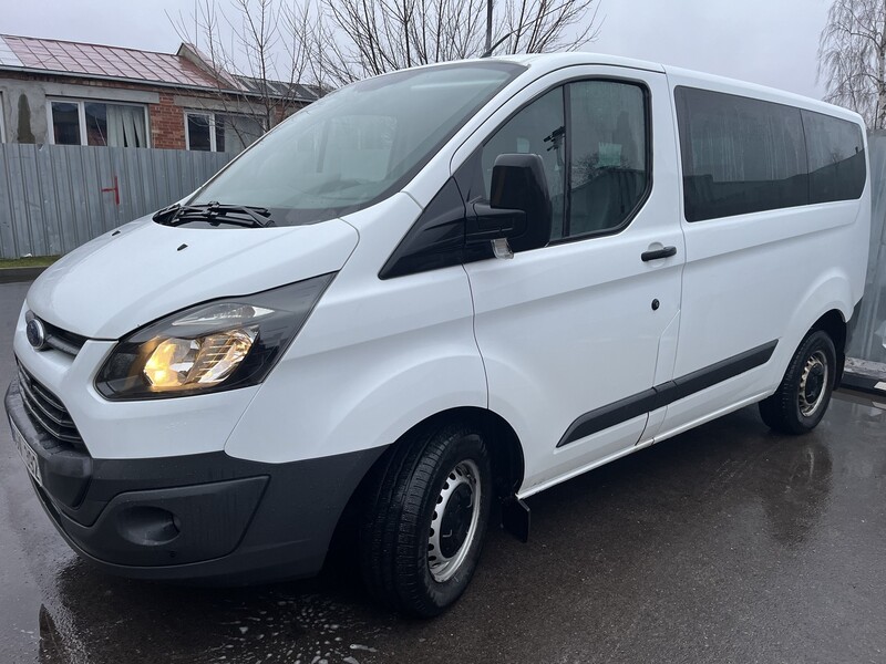 Photo 2 - Ford Transit Custom 2015 y Minibus