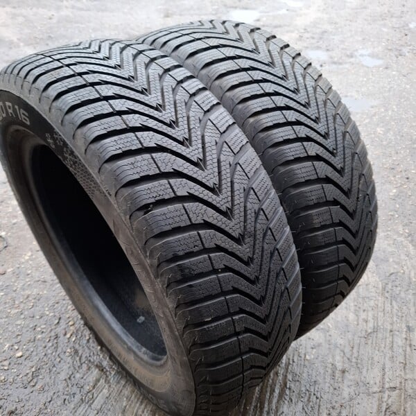 Photo 1 - Vredestein R16 universal tyres passanger car