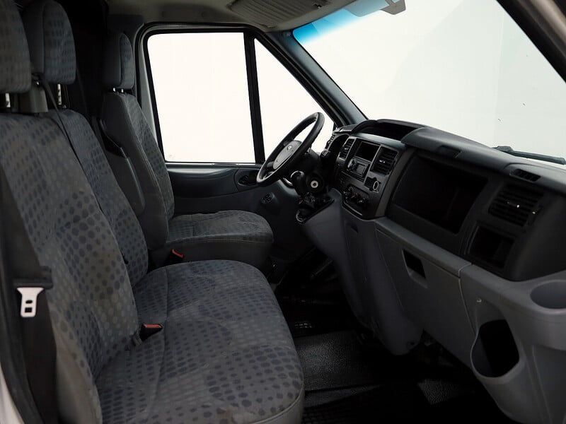 Photo 6 - Ford Transit 2009 y Heavy minibus