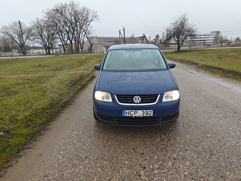 Photo 1 - Volkswagen Touran 2004 y Van