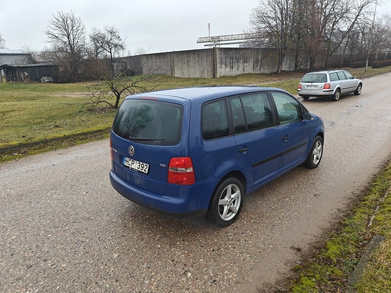 Photo 8 - Volkswagen Touran 2004 y Van