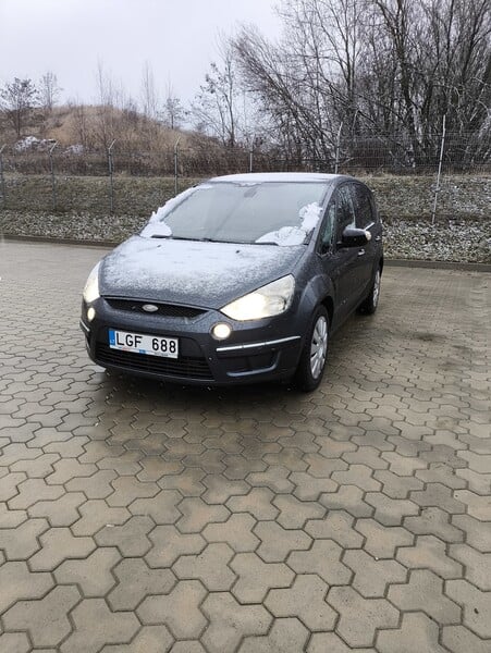 Photo 1 - Ford S-Max 2007 y Van