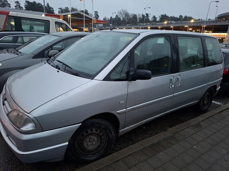 Photo 4 - Peugeot 806 2000 y Hatchback