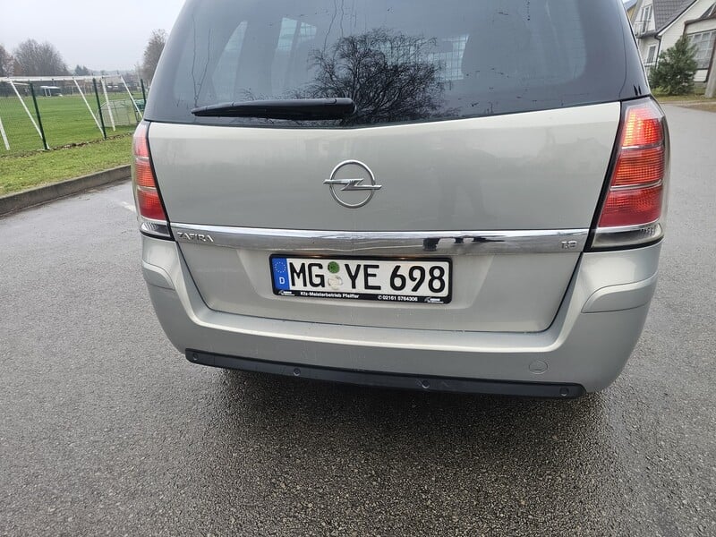 Photo 4 - Opel Zafira 2007 y Van