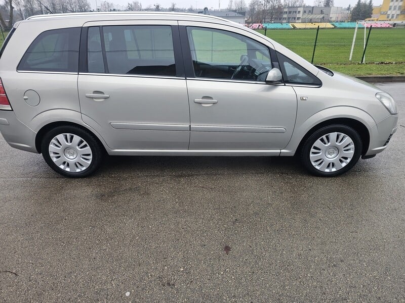 Photo 5 - Opel Zafira 2007 y Van