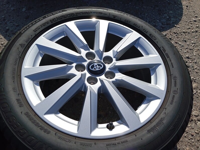 Photo 4 - Toyota Siunciam, 6.5J ET40 light alloy R16 rims