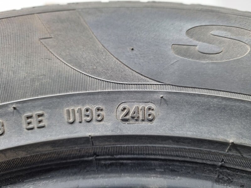 Photo 7 - Pirelli 5mm R17 winter tyres passanger car