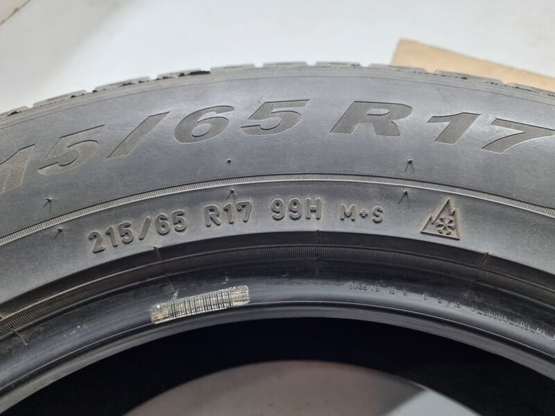 Photo 9 - Pirelli 5mm R17 winter tyres passanger car