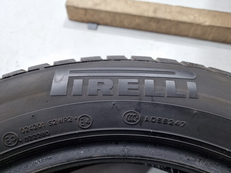 Nuotrauka 7 - Pirelli 5-6mm R17 žieminės padangos lengviesiems