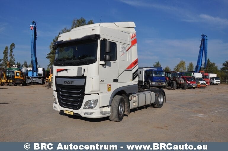 Photo 1 - DAF XF 2014 y Semi-trailer truck