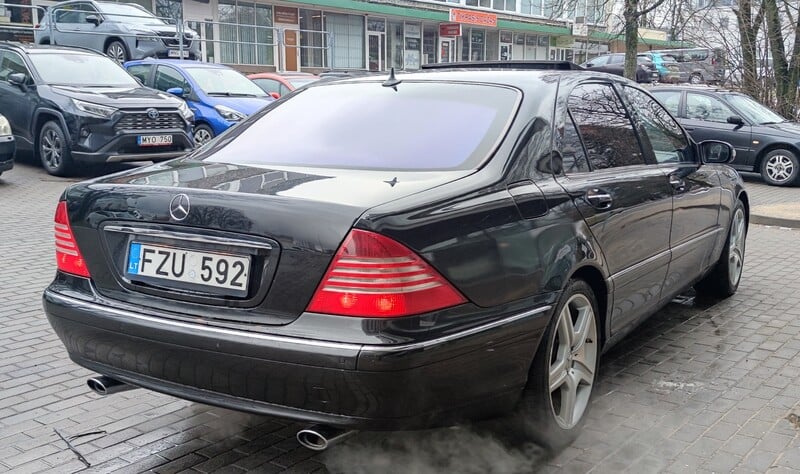 Фотография 3 - Mercedes-Benz S 500 Long 4matik 2004 г