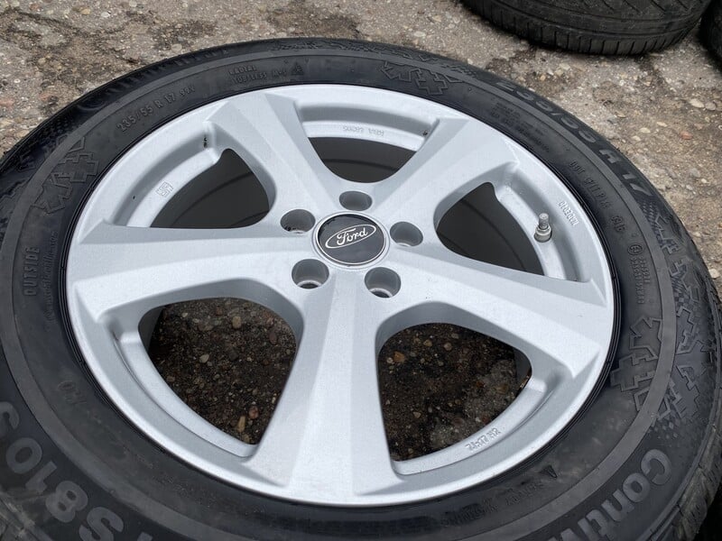 Photo 5 - Ford Siunciam, 7J ET45 light alloy R17 rims