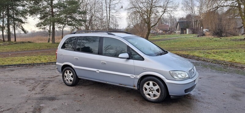 Photo 4 - Opel Zafira 2001 y Van