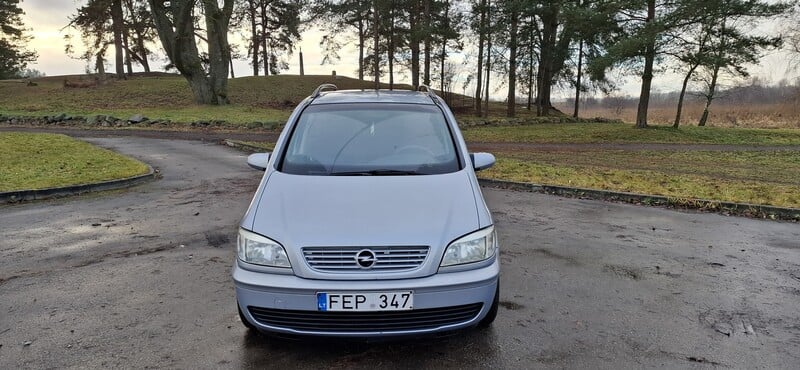 Photo 5 - Opel Zafira 2001 y Van