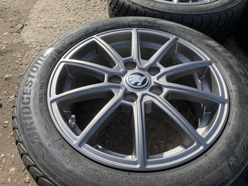 Photo 3 - Skoda Siunciam, 6.5J ET54 light alloy R16 rims