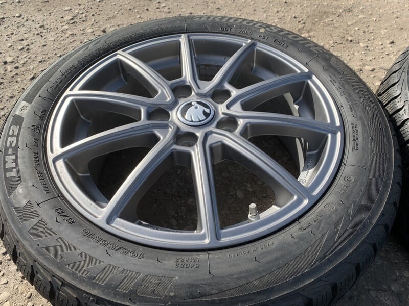 Photo 5 - Skoda Siunciam, 6.5J ET54 light alloy R16 rims