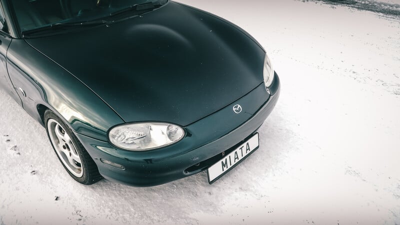 Photo 4 - Mazda MX-5 1999 y Convertible