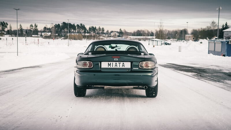 Photo 5 - Mazda MX-5 1999 y Convertible