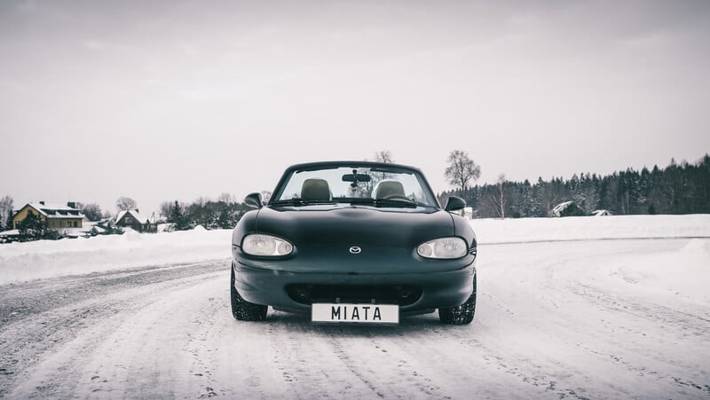 Photo 20 - Mazda MX-5 1999 y Convertible