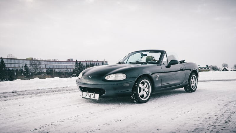 Photo 22 - Mazda MX-5 1999 y Convertible