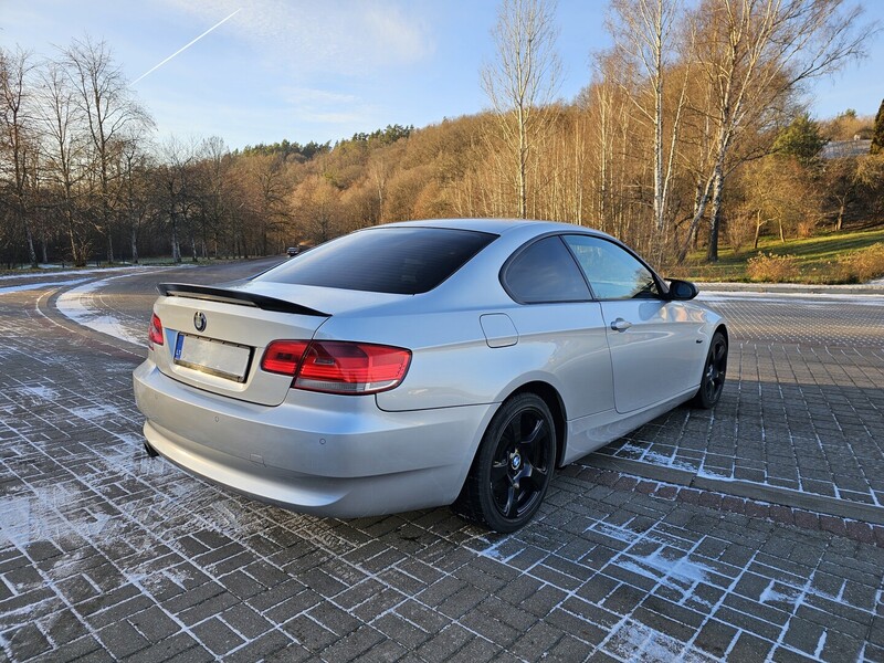 Photo 7 - Bmw 320 E92 Coupe 2008 y