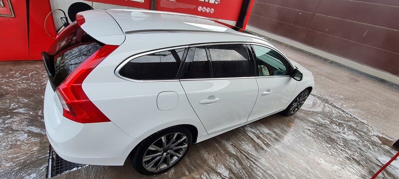 Photo 2 - Volvo V60 2011 y Hatchback