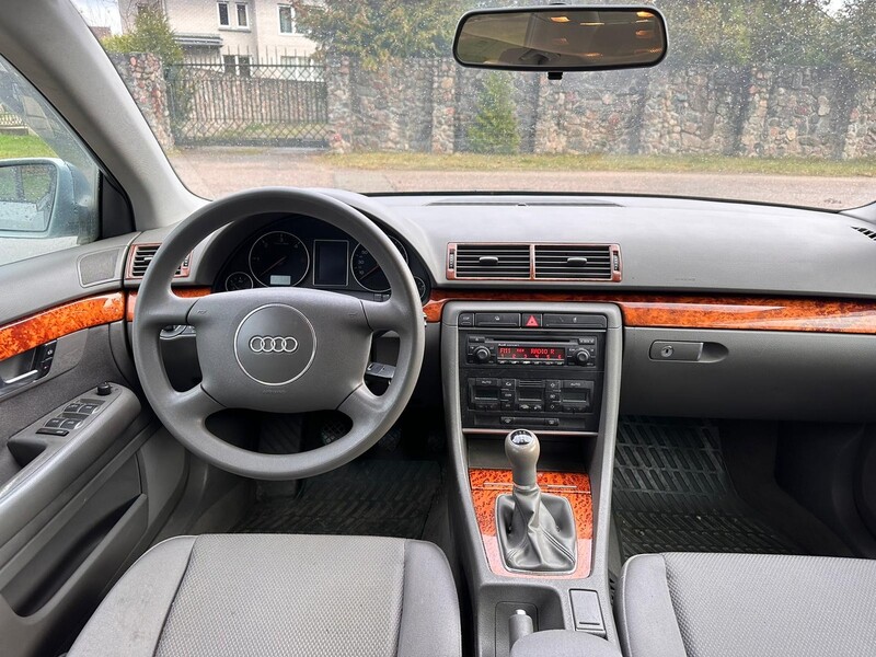 Photo 9 - Audi A4 2001 y Sedan