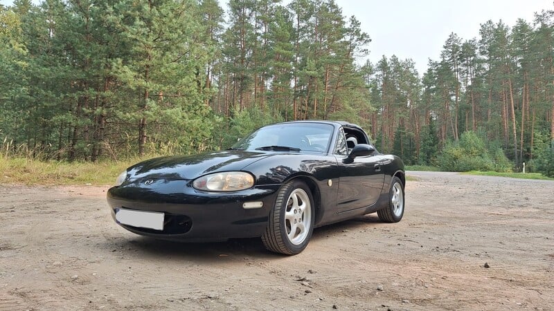 Photo 1 - Mazda MX-5 1999 y Convertible