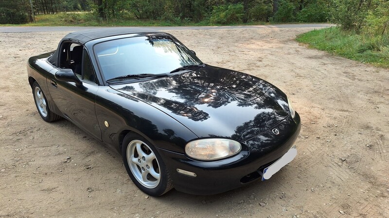 Photo 2 - Mazda MX-5 1999 y Convertible