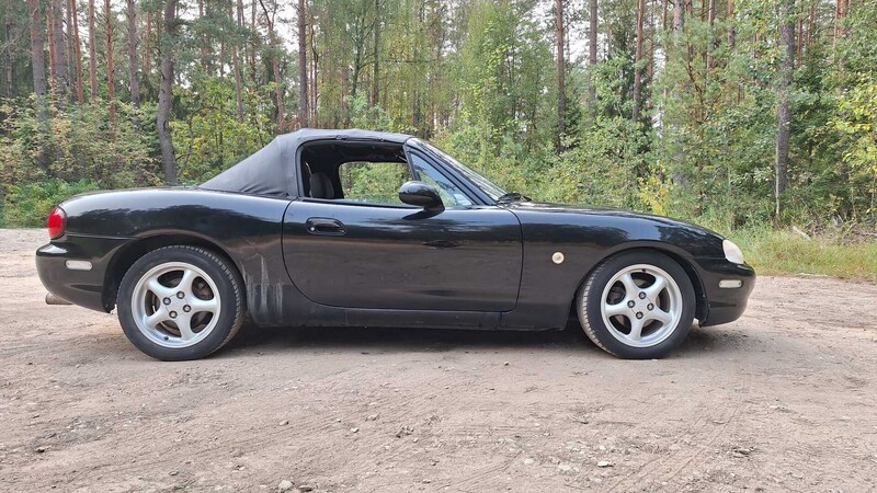 Photo 4 - Mazda MX-5 1999 y Convertible