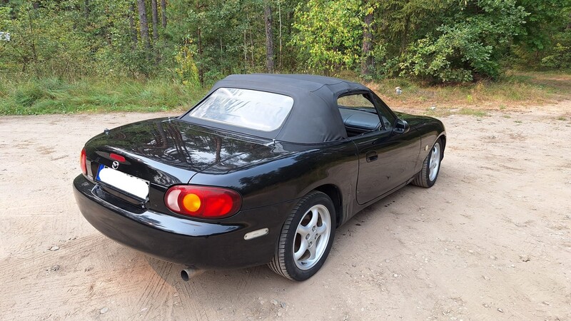 Photo 6 - Mazda MX-5 1999 y Convertible