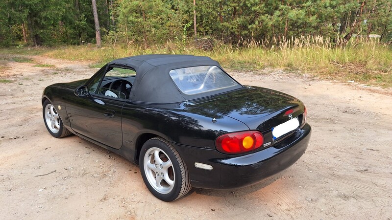 Photo 7 - Mazda MX-5 1999 y Convertible