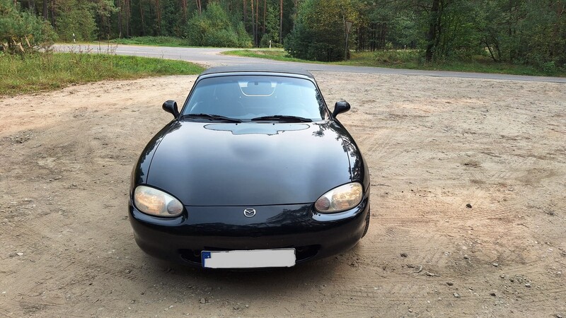 Photo 8 - Mazda MX-5 1999 y Convertible