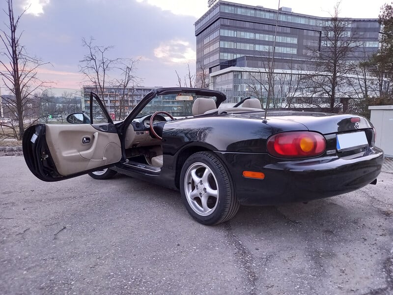 Nuotrauka 19 - Mazda MX-5 Miracle wood AC 6spd 2000 m