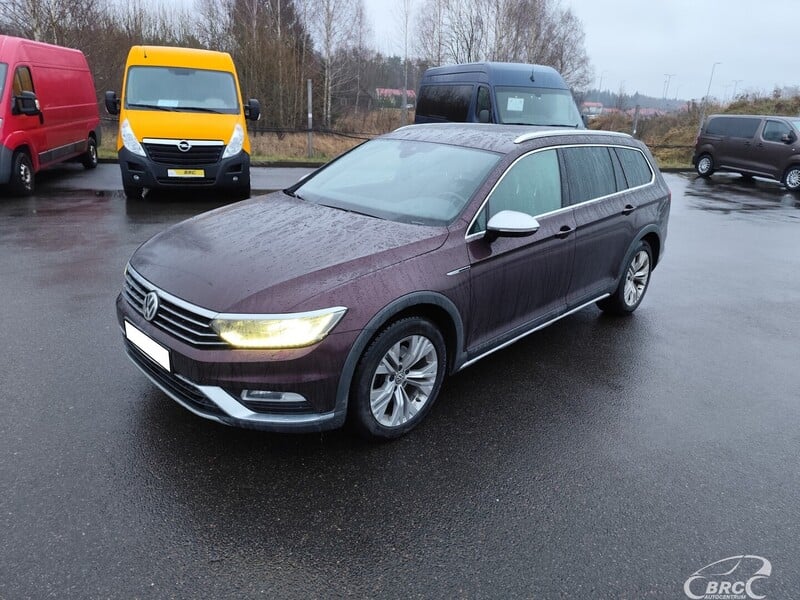 Фотография 1 - Volkswagen Passat Alltrack 2.0 TDI 4Motion Auto 2018 г