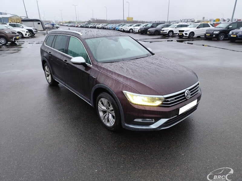 Фотография 3 - Volkswagen Passat Alltrack 2.0 TDI 4Motion Auto 2018 г