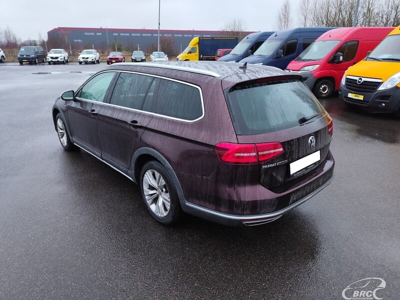 Фотография 4 - Volkswagen Passat Alltrack 2.0 TDI 4Motion Auto 2018 г