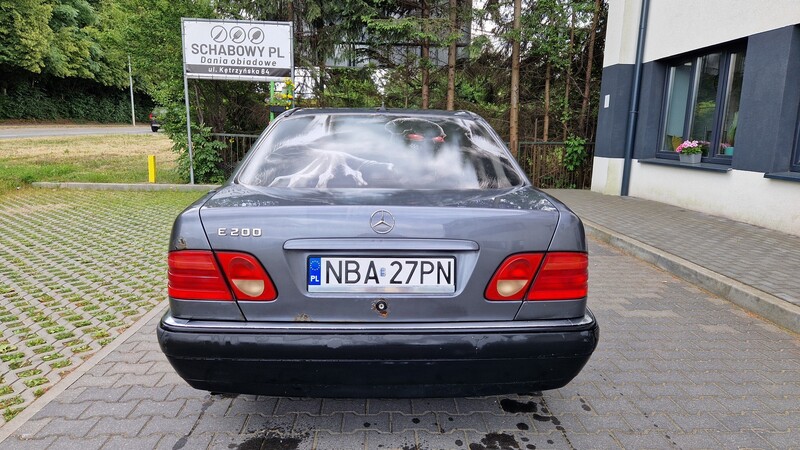 Photo 24 - Mercedes-Benz E 200 1997 y Sedan