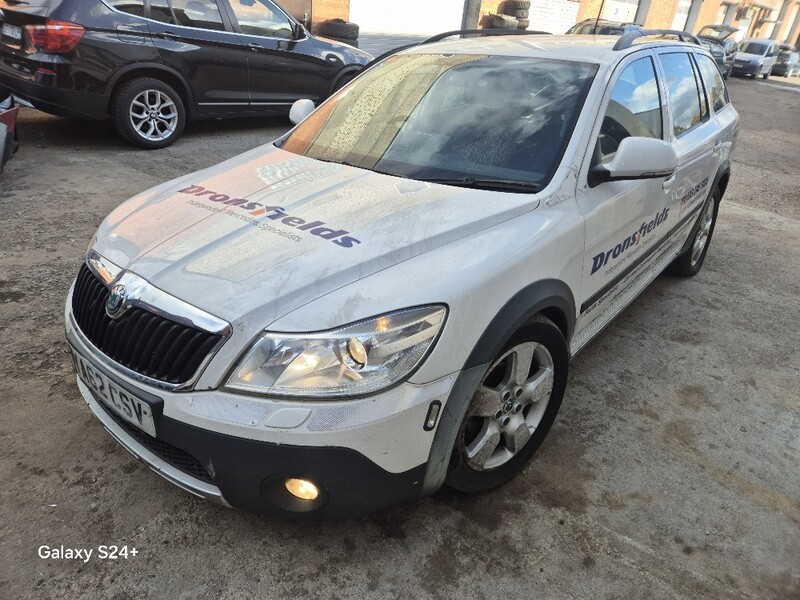 Nuotrauka 3 - Skoda Octavia Scout II 2012 m dalys