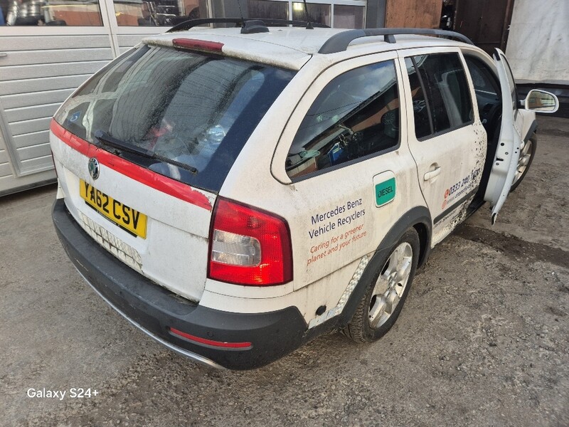 Nuotrauka 6 - Skoda Octavia Scout II 2012 m dalys