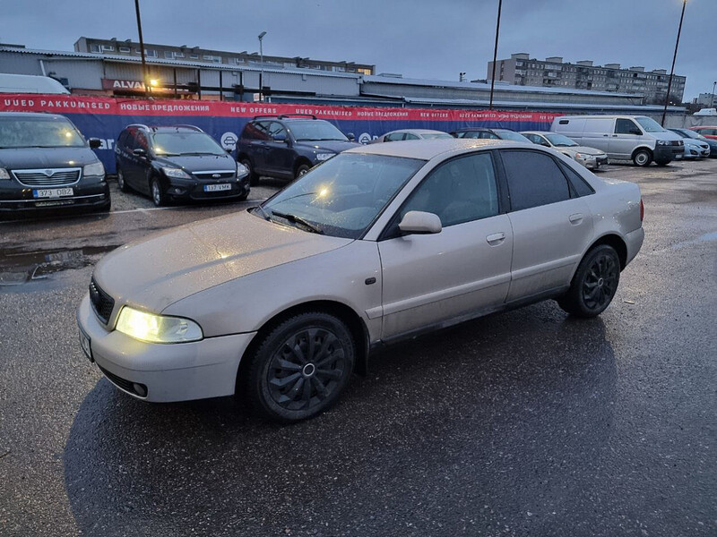 Photo 2 - Audi A4 2000 y Sedan