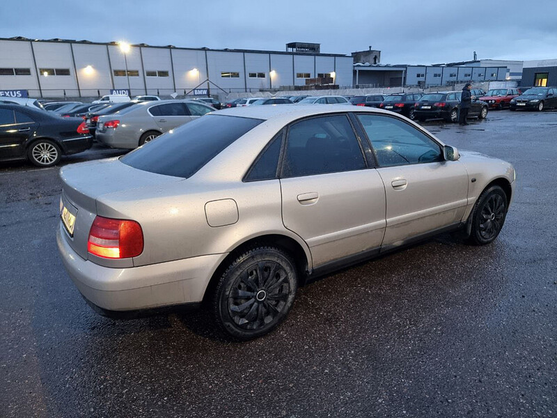 Photo 3 - Audi A4 2000 y Sedan