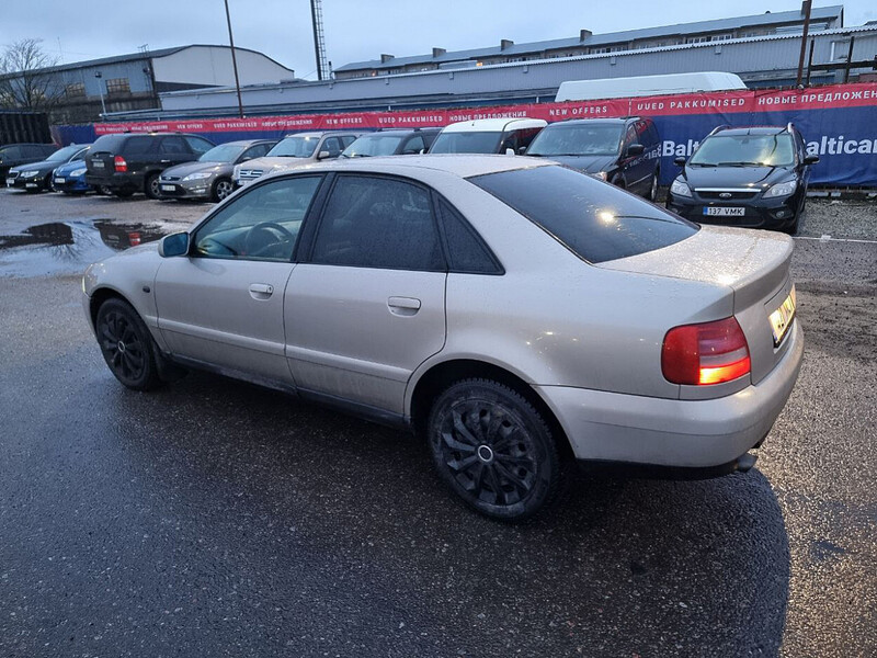 Photo 4 - Audi A4 2000 y Sedan