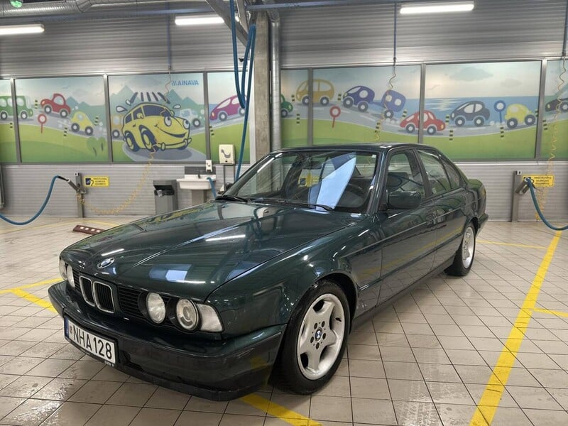 Photo 1 - Bmw 520 1992 y Sedan