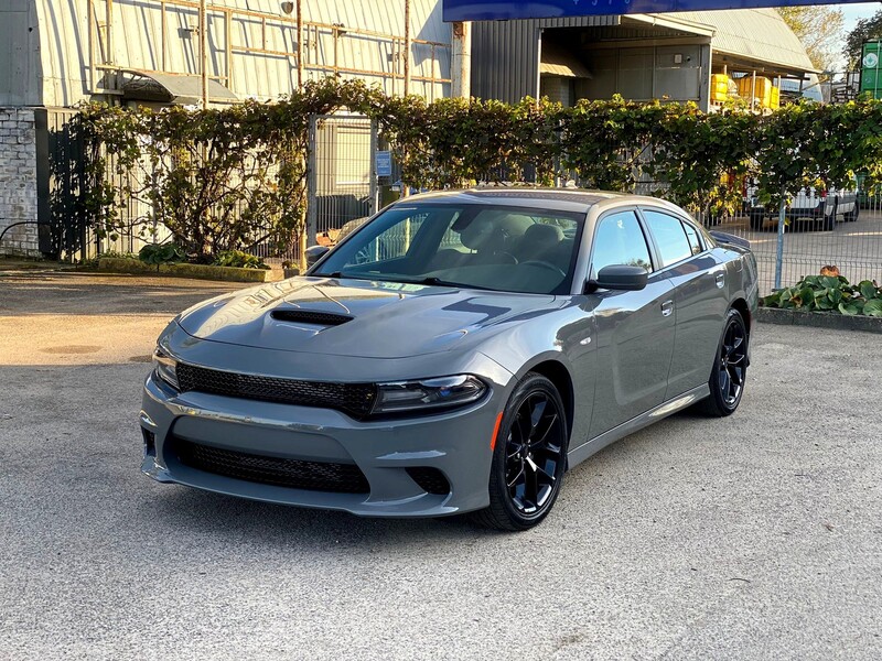 Фотография 2 - Dodge Charger 2019 г Седан