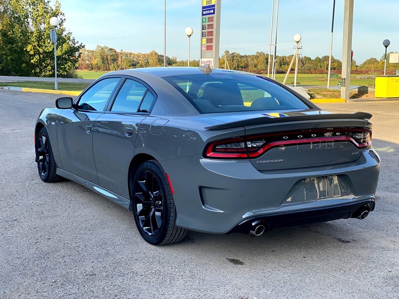 Фотография 3 - Dodge Charger 2019 г Седан