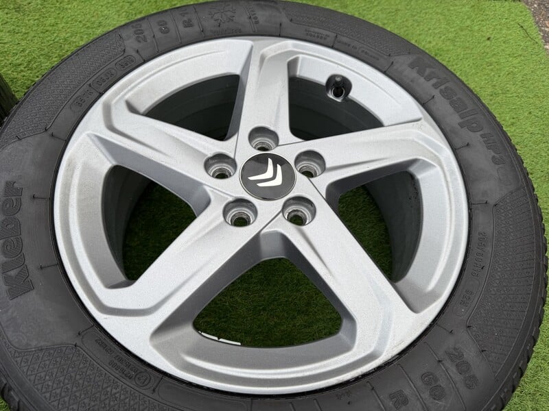 Photo 4 - Citroen Siunciam, 6.5J ET50 light alloy R16 rims