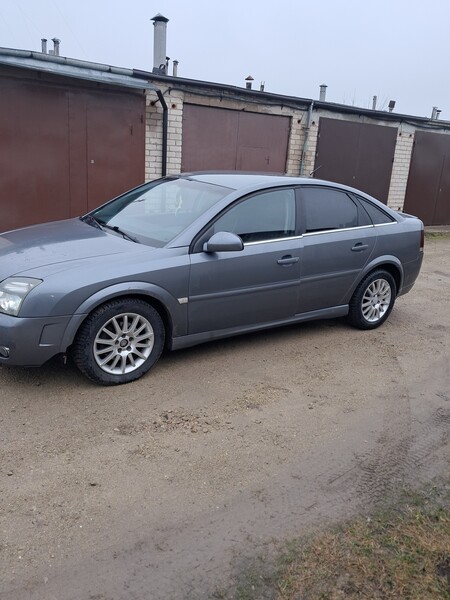 Фотография 2 - Opel Vectra 2002 г Седан